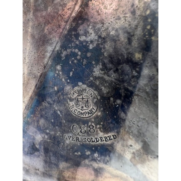 Vintage Meriden B. Company Tableware Antique Silver-Plated Butter Dish With Lid - Picture 2 of 9